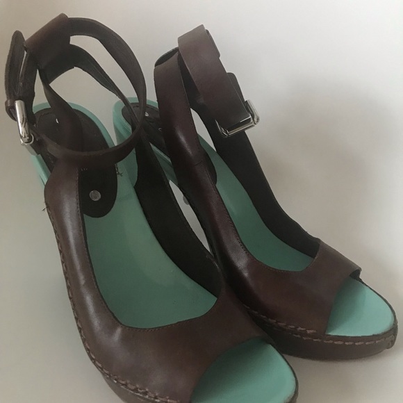 Celine Paris Tiffany Heels - Picture 11 of 13